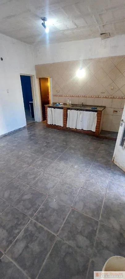 Casa en alquiler de 2 dormitorios c/ cochera en Alvear - Imagen 3