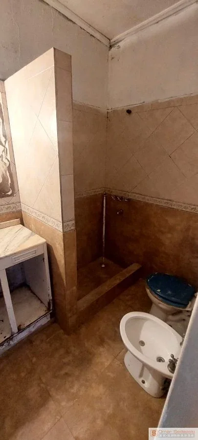 Casa en alquiler de 2 dormitorios c/ cochera en Alvear - Imagen 2