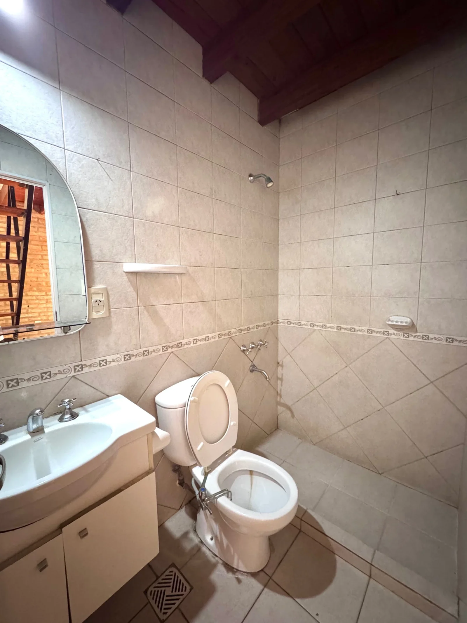Departamento de 1 dormitorio en dúplex en alquiler. Centro, sin expensas - Imagen 5