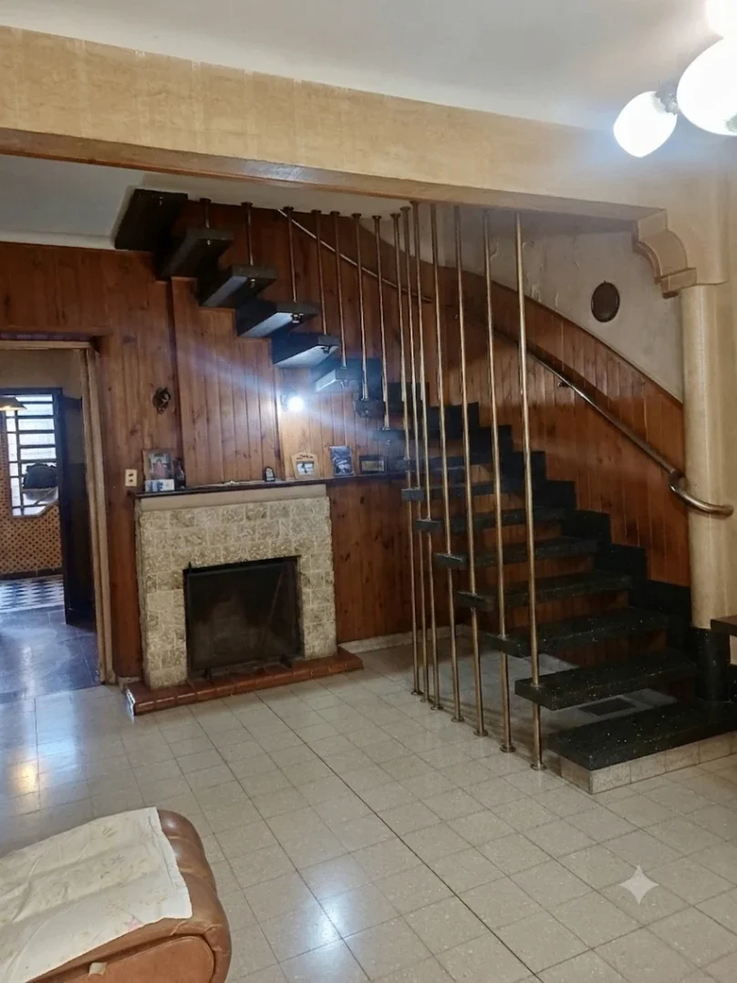 Casa en venta c/ cochera en Tiro Suizo - Imagen 2