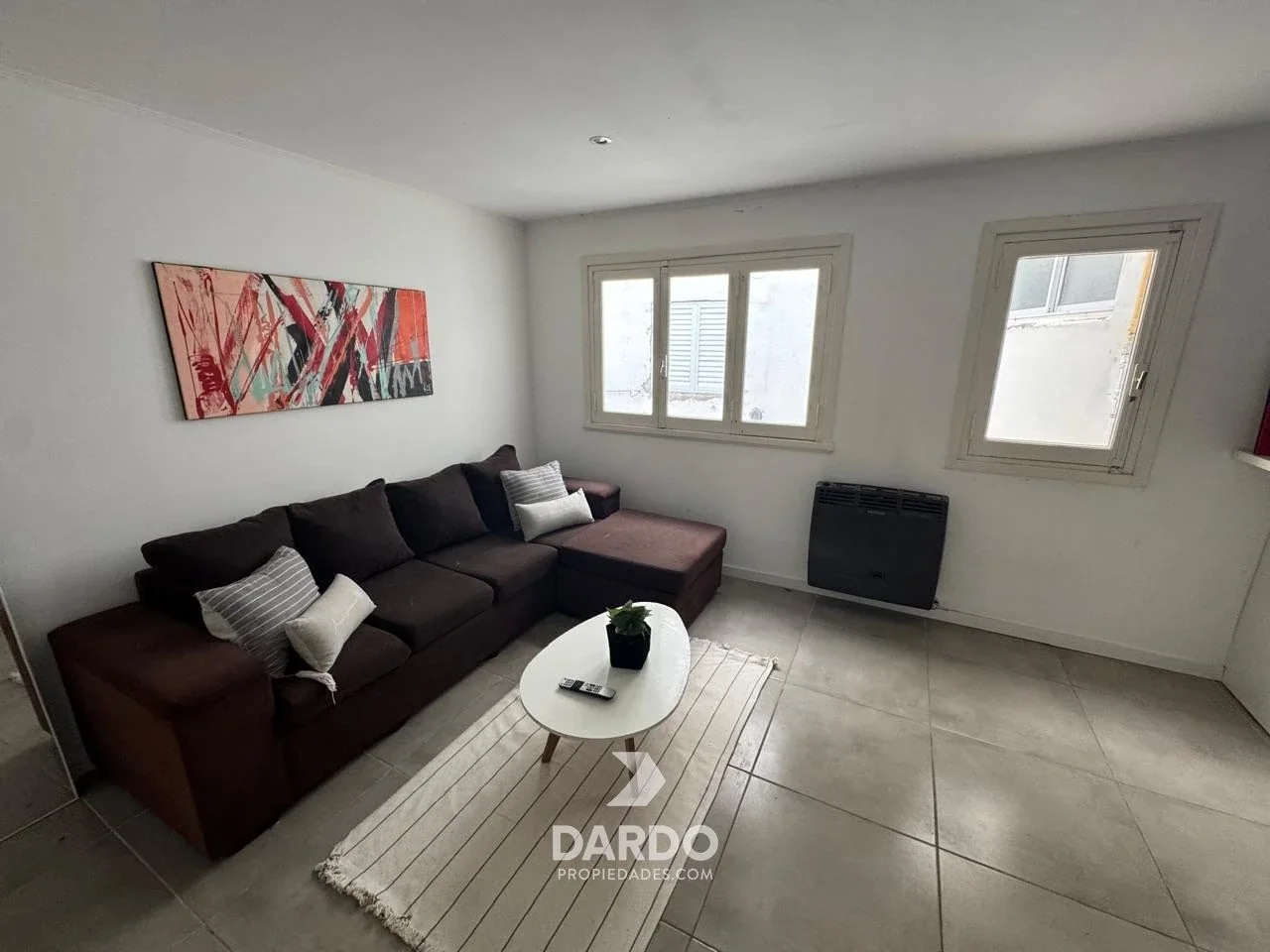 Departamento dos ambientes en alquiler en Plaza Mitre - Imagen 2