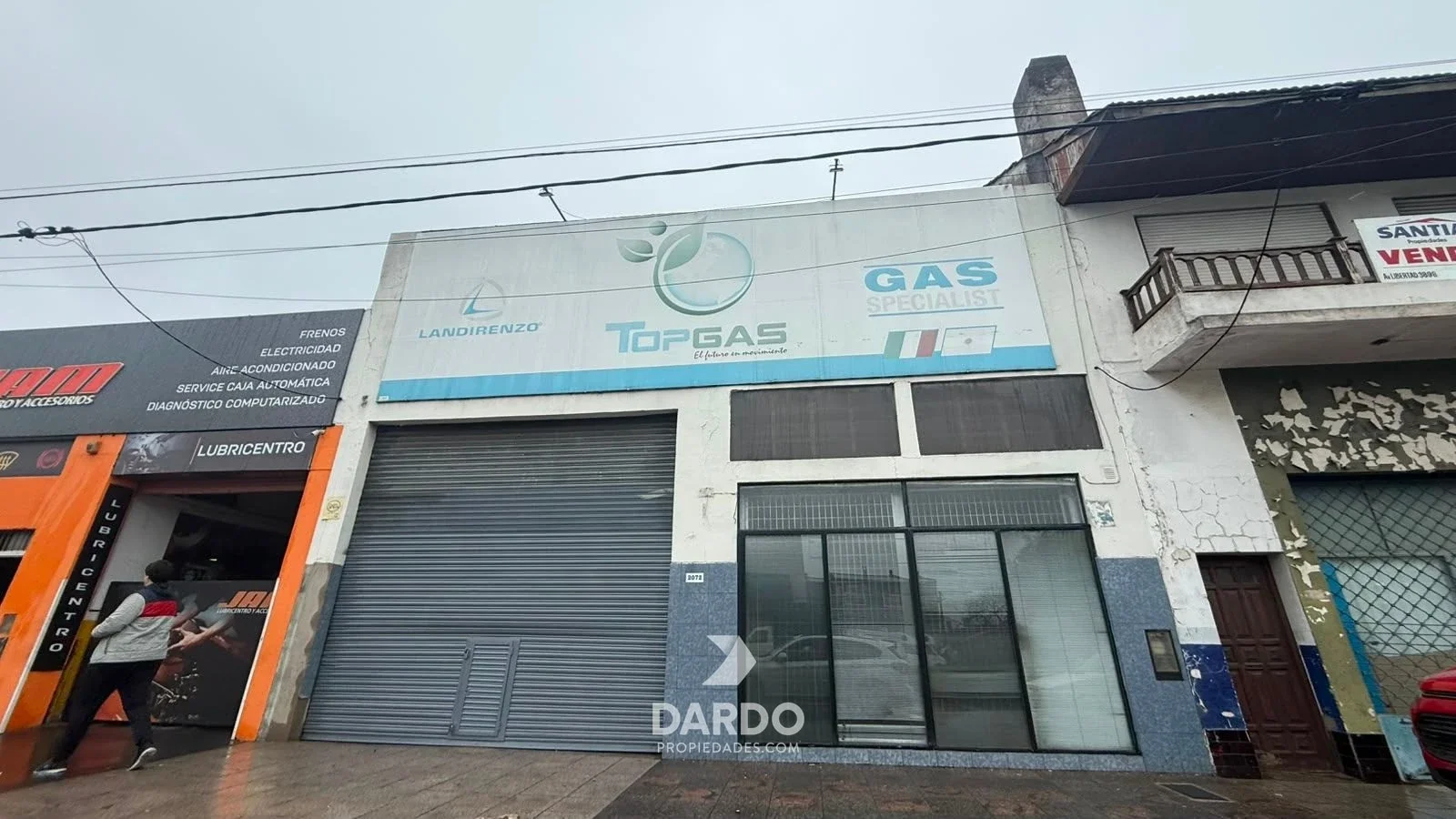 Galpón en alquiler de 364m2 en Av. Champagnat - Imagen 1