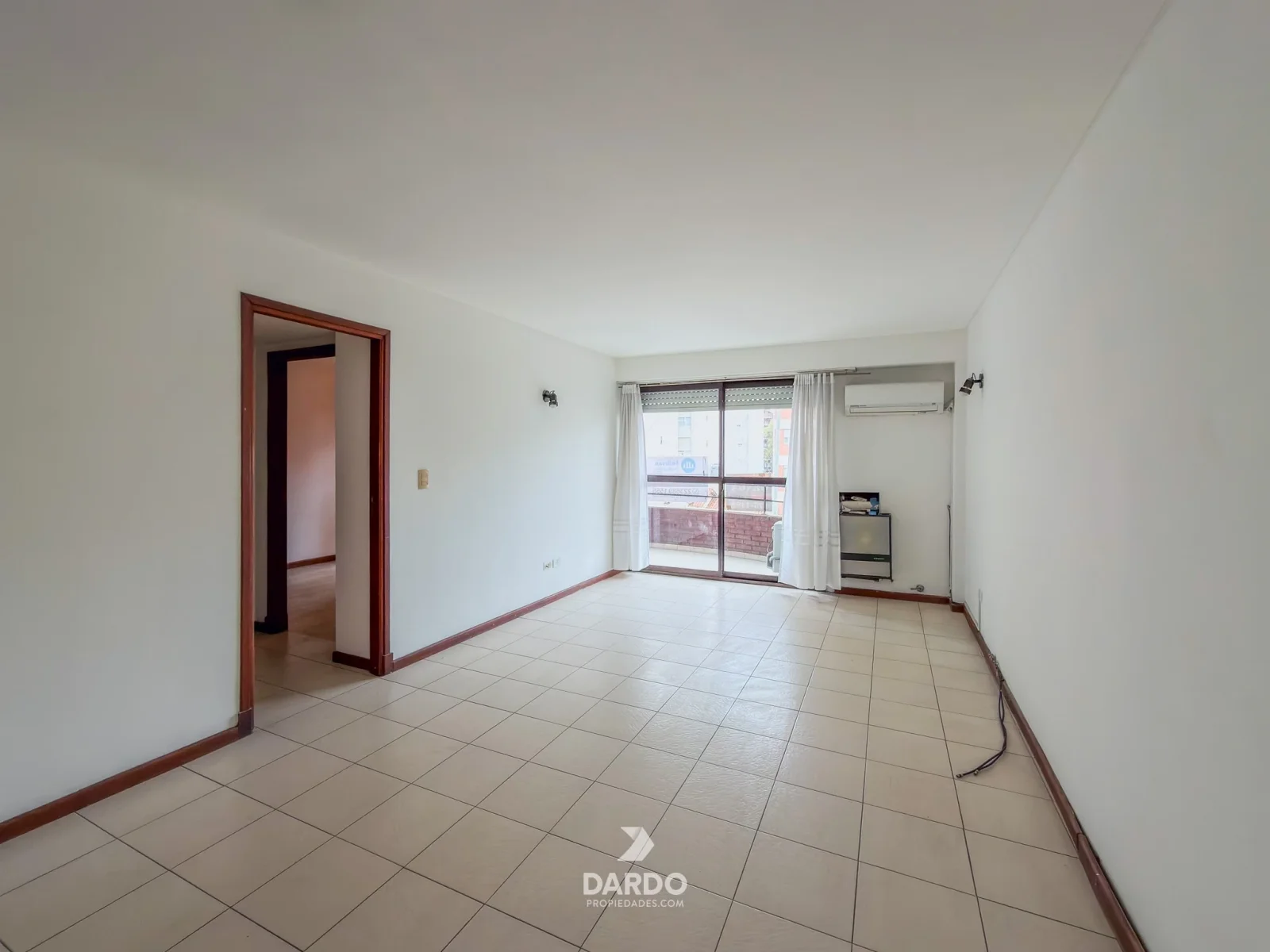 Departamento 2 ambientes externo en venta en La Perla - Imagen 1