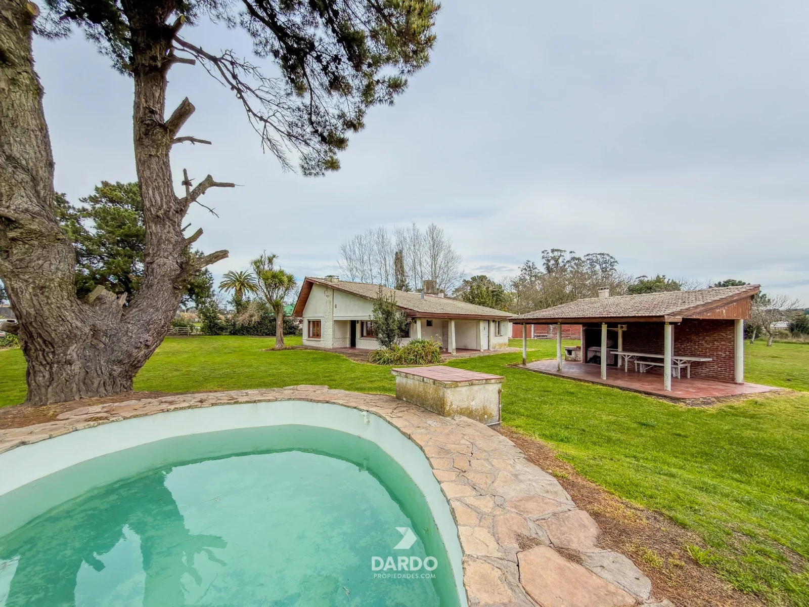 Casa quinta en lote de 1 hectárea en Sierra de los Padres - Imagen 4