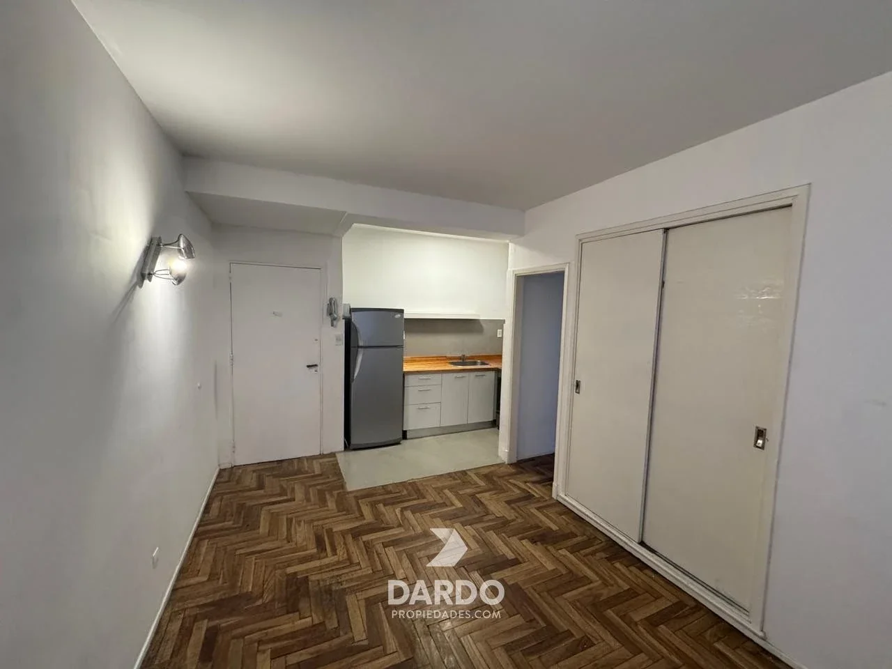 Departamento dos ambientes en alquiler en Plaza Colón - Imagen 4