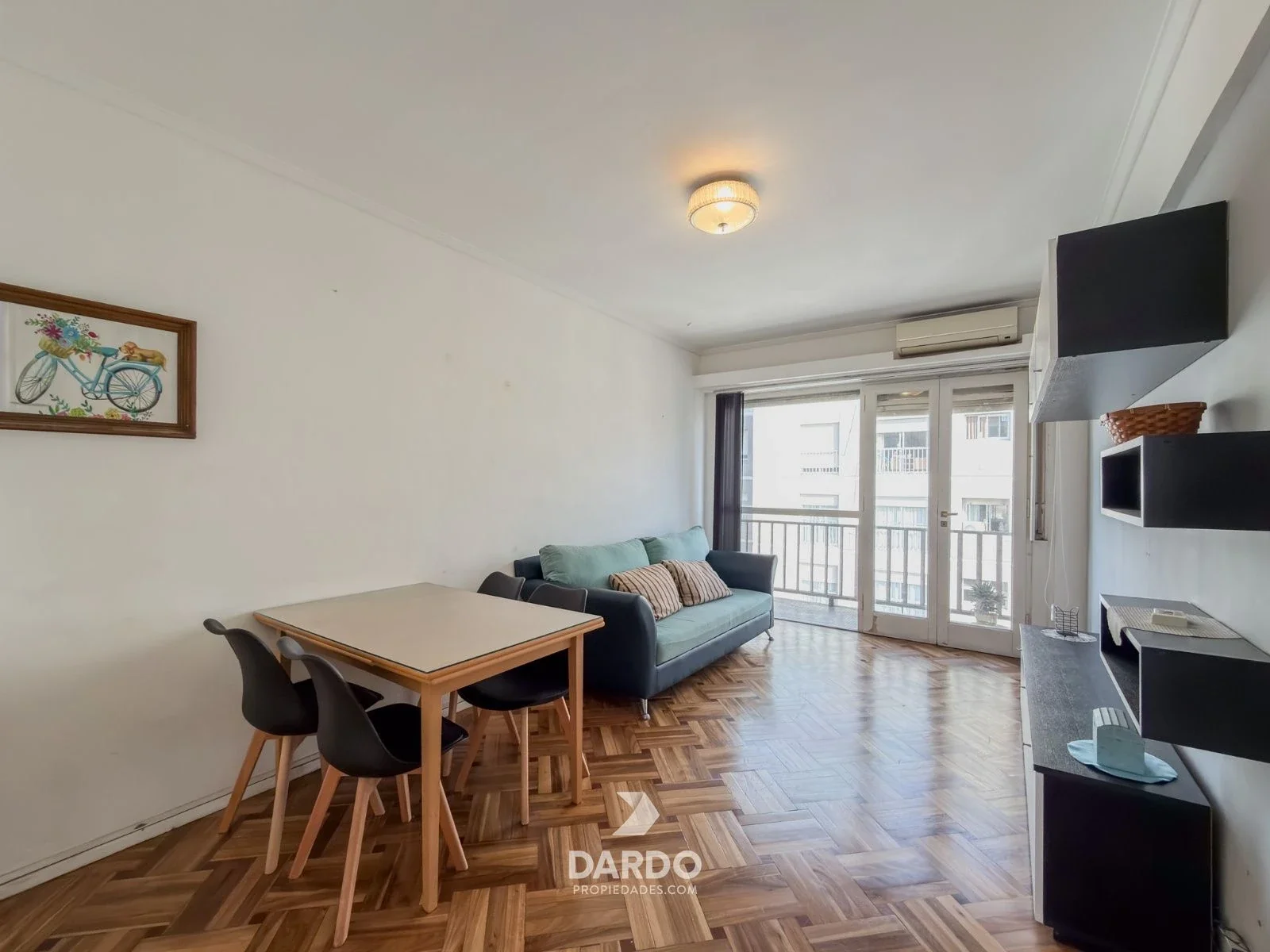 Departamento 2 ambientes externo en alquiler en zona Centro - Imagen 1