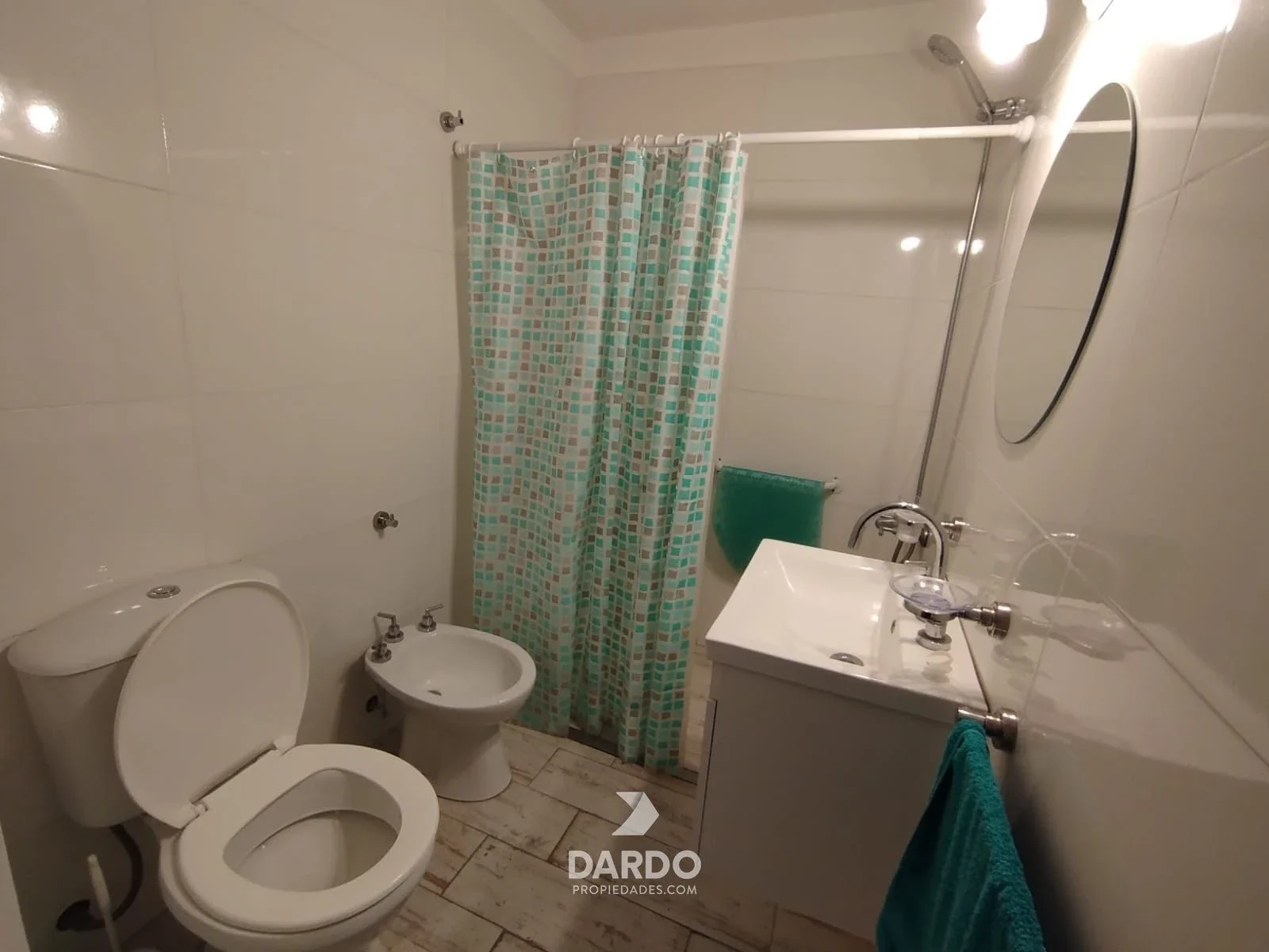 Departamento dos ambientes en alquiler en La Perla - Imagen 5