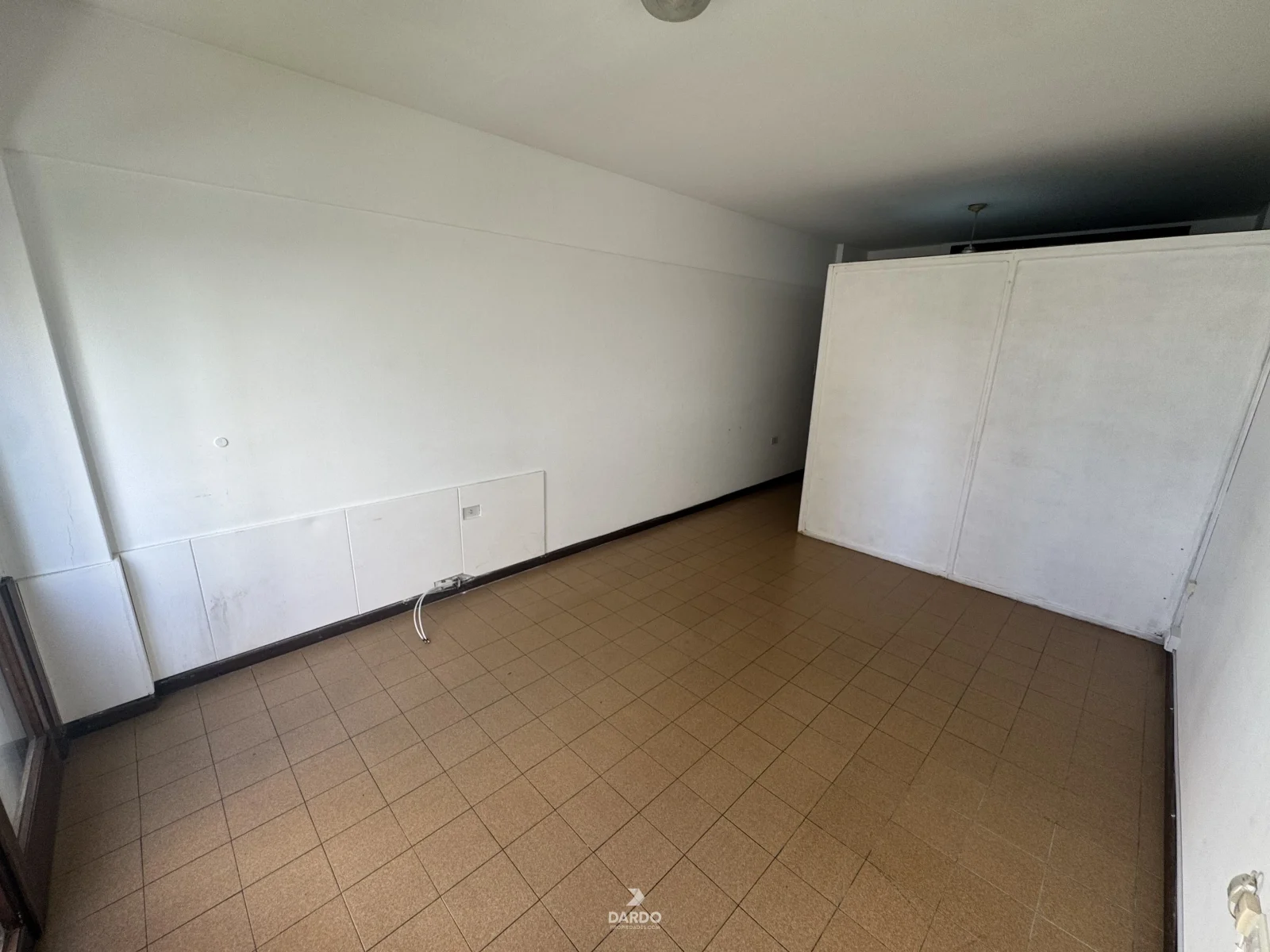 Departamento Monoambiente en ALQUILER en La Perla - Imagen 3