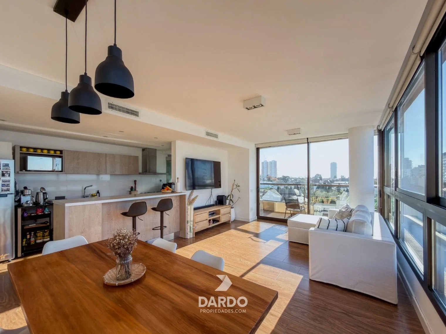 Departamento 3 ambientes con cochera y vista al mar en venta en Playa Grande - Imagen 4