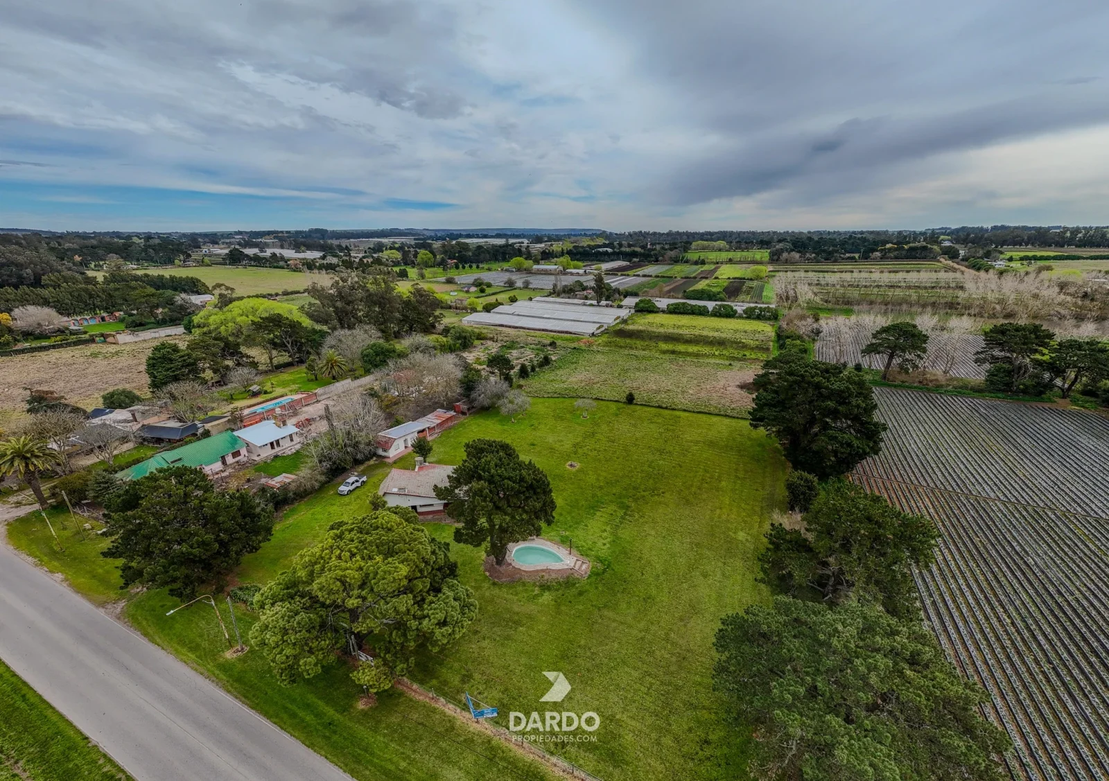 Casa quinta en lote de 1 hectárea en Sierra de los Padres - Imagen 3