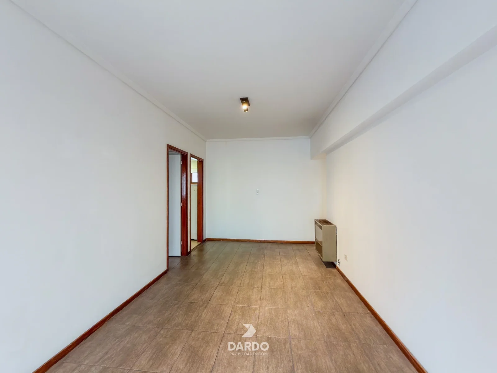 Departamento 2 ambientes a la calle en venta en La Perla - Imagen 3