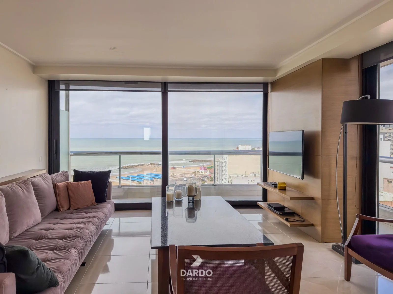 Departamento 3 ambientes con cochera y vista al mar en alquiler - Delfi Sea View - Imagen 5