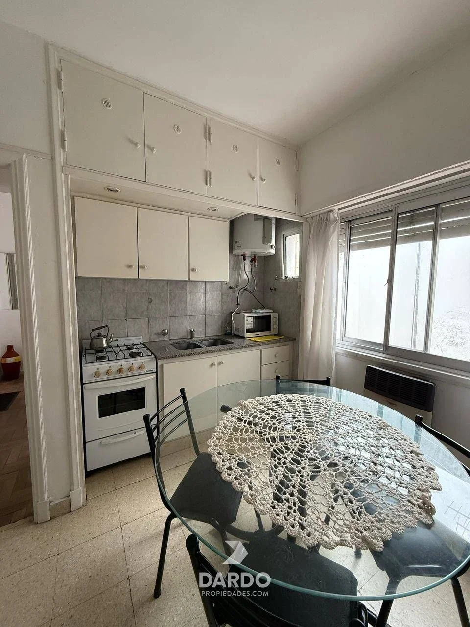 Departamento 2 ambientes en alquiler 24 meses en zona Plaza Colón - Imagen 4