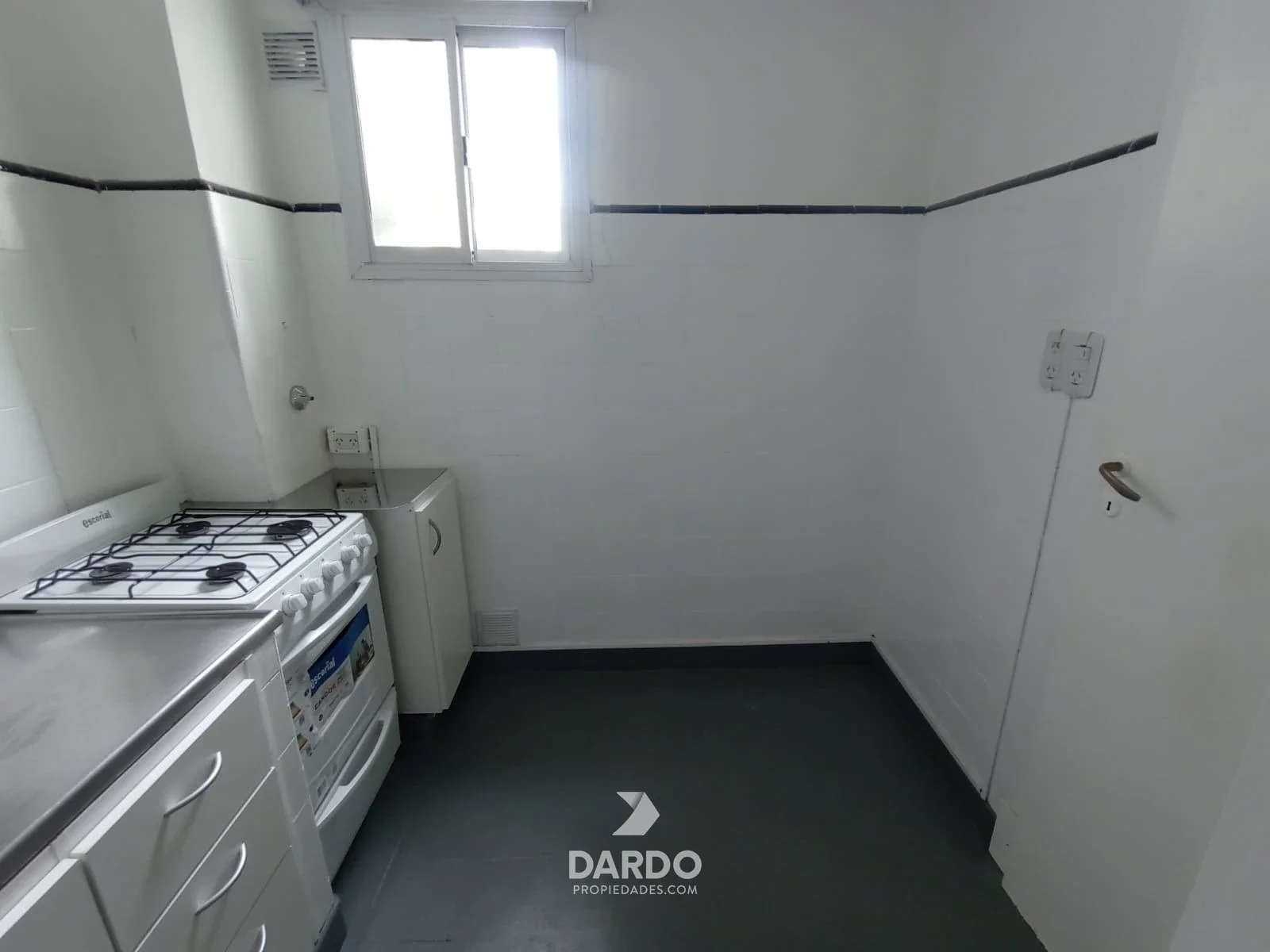 Departamento 2 ambientes en alquiler en zona Centro - Imagen 4