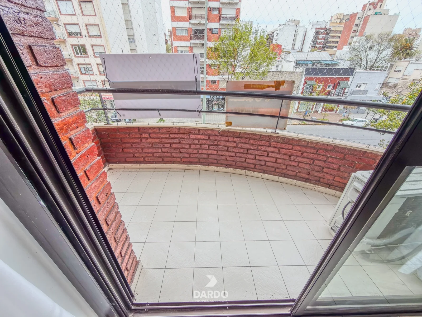 Departamento 2 ambientes externo en venta en La Perla - Imagen 4