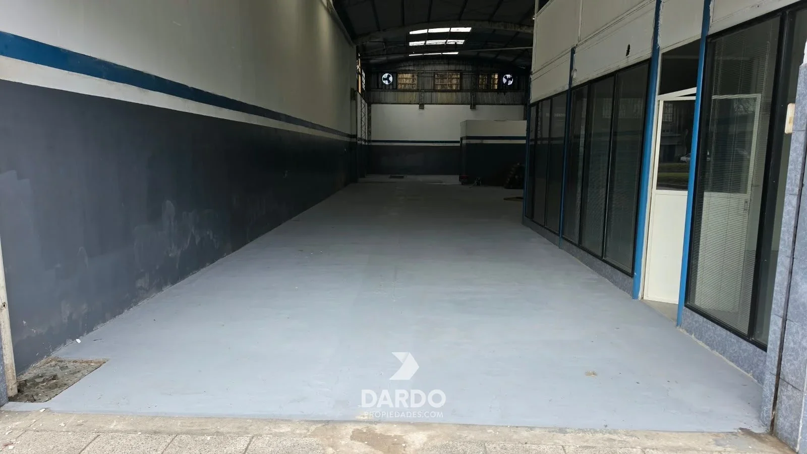 Galpón en alquiler de 364m2 en Av. Champagnat - Imagen 2