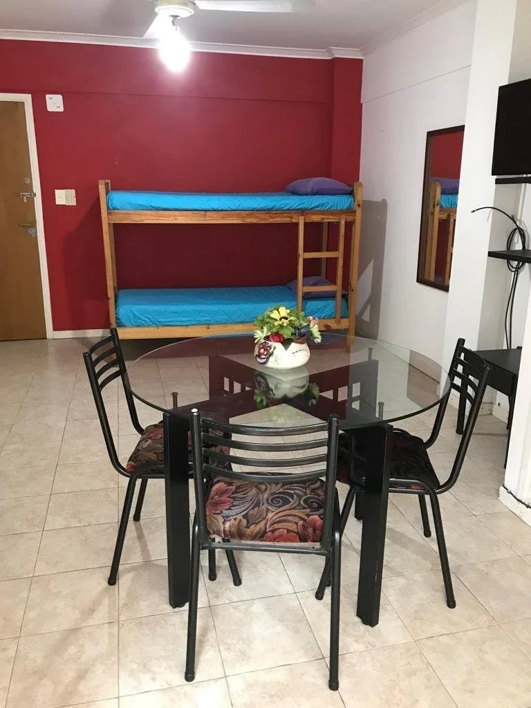 Monoambiente lateral en venta en La Perla - Imagen 2