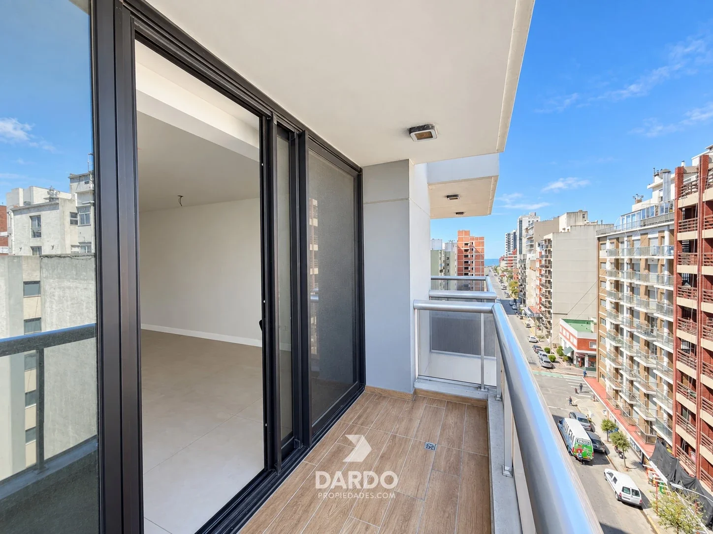 Semipiso 2 ambientes a estrenar con cochera en venta en Villa Grandas - La Perla - Imagen 3