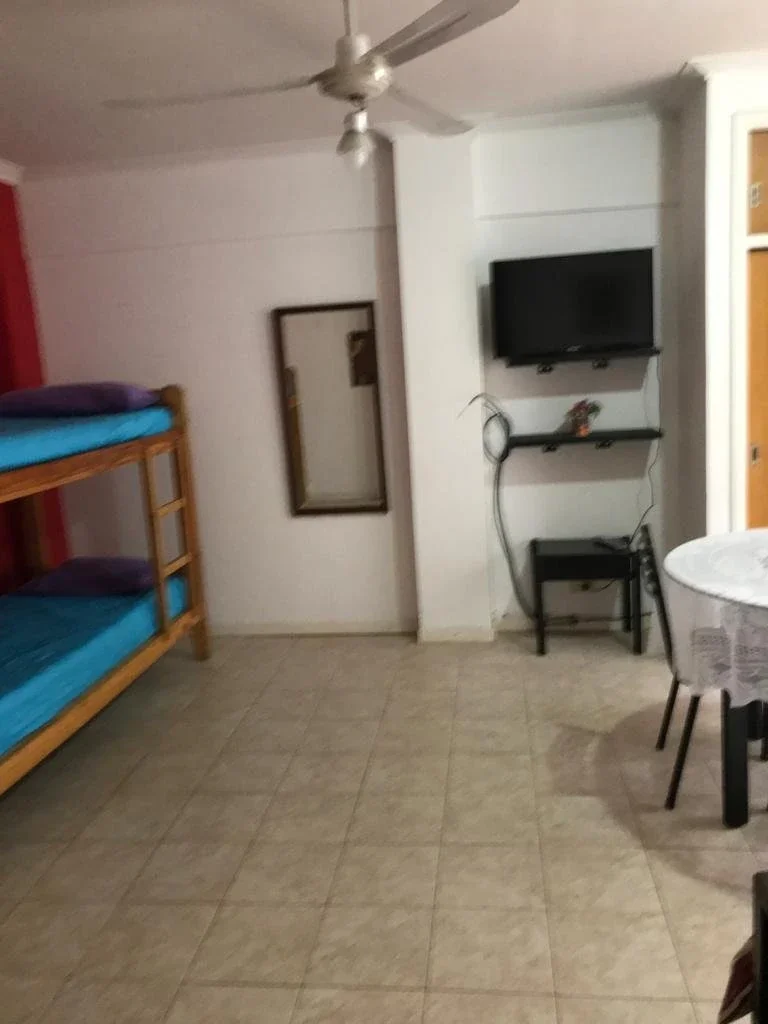 Monoambiente lateral en venta en La Perla - Imagen 3