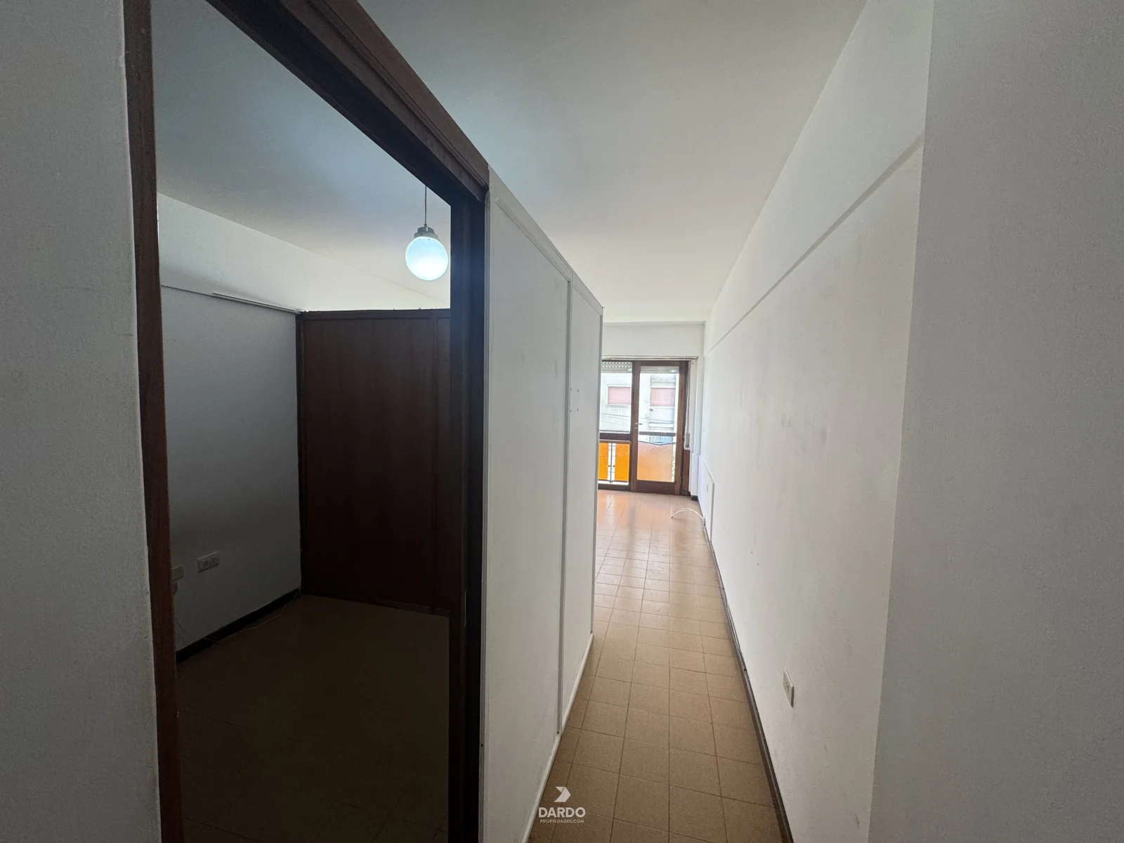 Departamento Monoambiente en ALQUILER en La Perla - Imagen 1