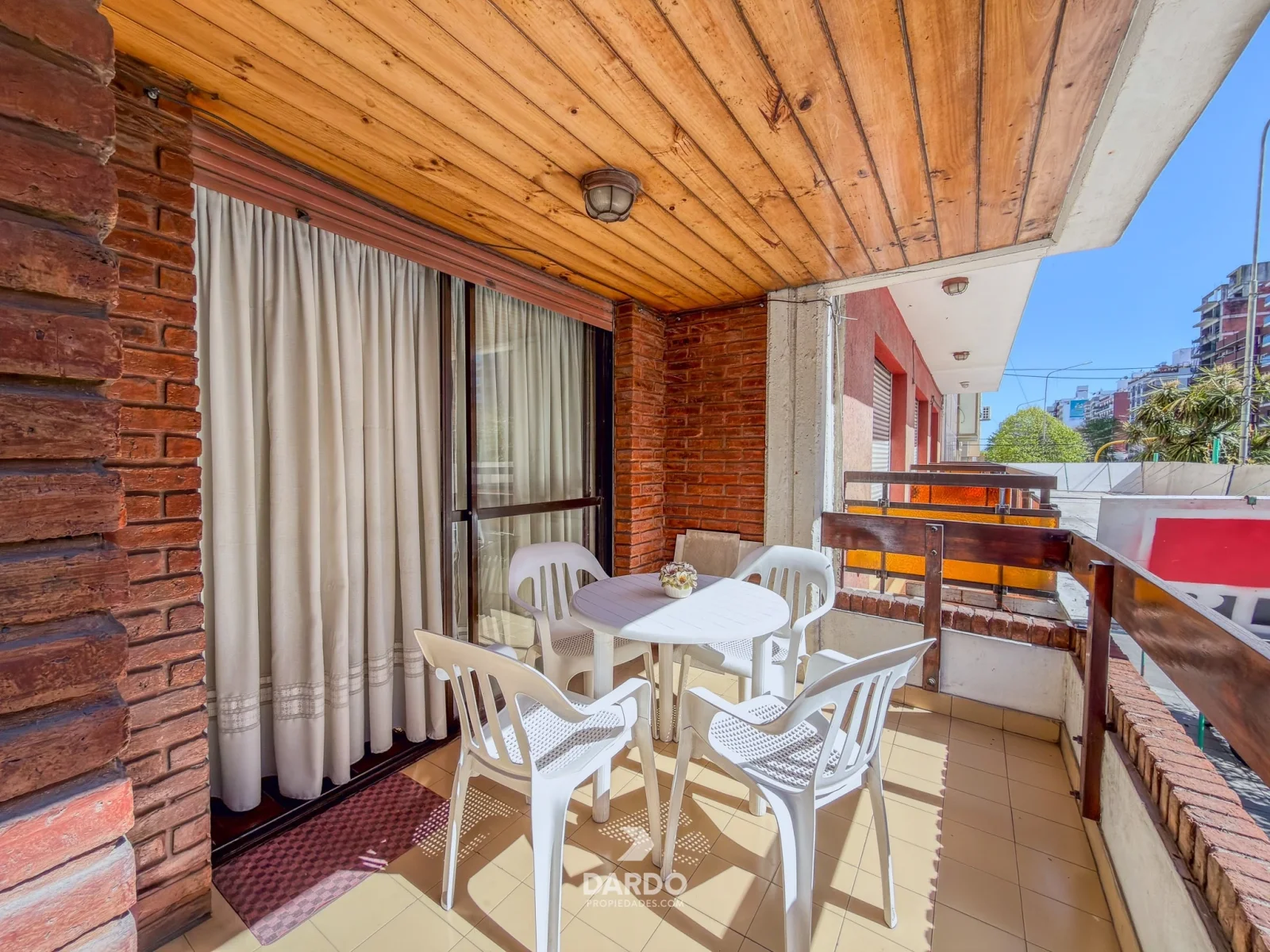 Departamento 3 ambientes externo con cochera en venta en La Perla - Imagen 3
