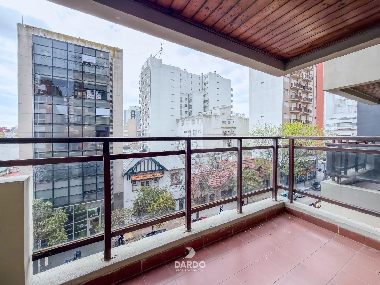 Departamento 2 ambientes con doble balcón en venta en La Perla / Centro - Imagen 4