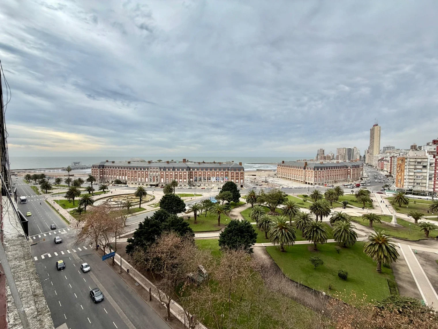 VENTA. DEPTO 2 AMB CON BALCON TERRAZA. BUENOS AIRES AL 2000. MAR DEL PLATA - Imagen 1