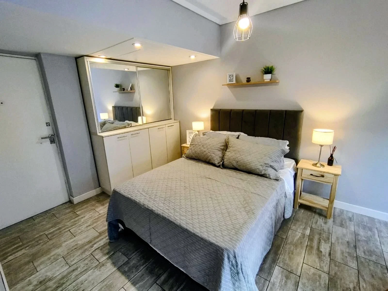 VENTA. MONOAMBIENTE A LA CALLE CON BALCON. SARMIENTO 2400 MAR DEL PLATA - Imagen 3