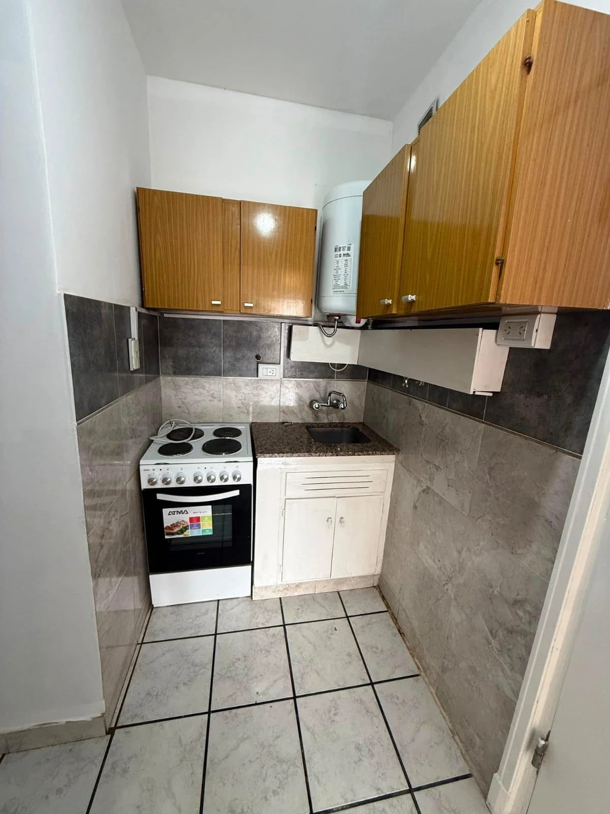 VENTA. DEPTO 1 AMB A LA CALLE EN ESTADO ORIGINAL. GASCON 1900, MAR DEL PLATA - Imagen 4