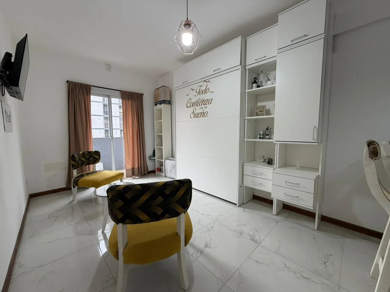 VENTA. MONOAMBIENTE A LA CALLE CON BALCON. AV COLON 2600 MAR DEL PLATA - Imagen 2