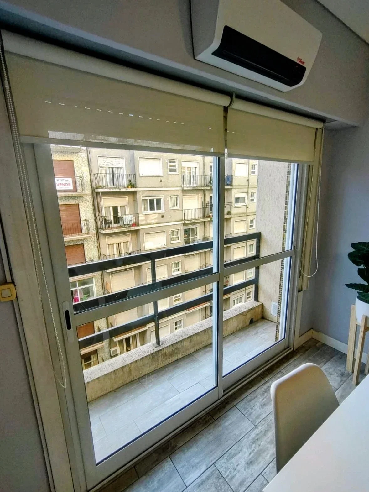 VENTA. MONOAMBIENTE A LA CALLE CON BALCON. SARMIENTO 2400 MAR DEL PLATA - Imagen 2
