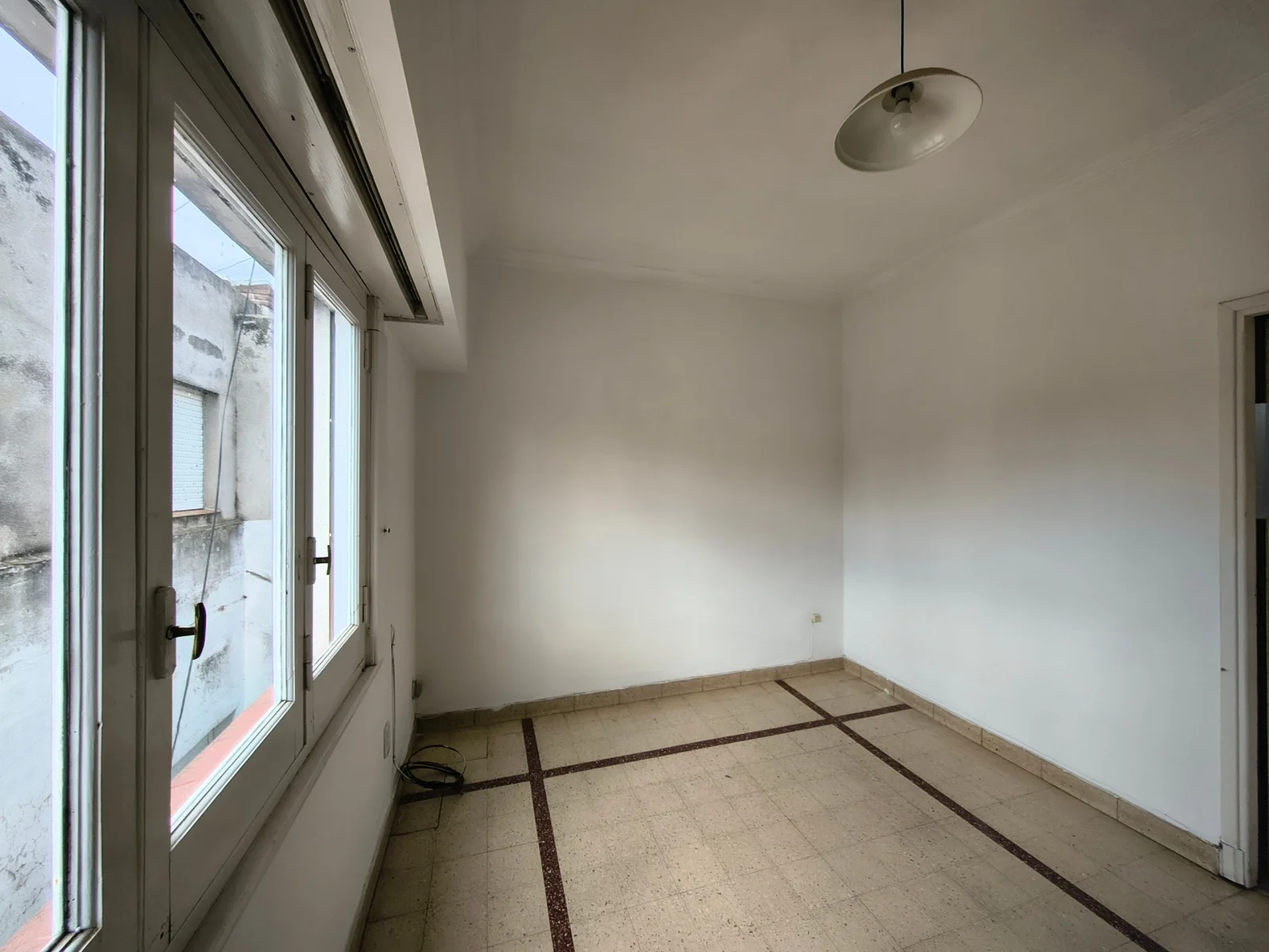 Departamento en alquiler en Coronel Suárez - Imagen 4