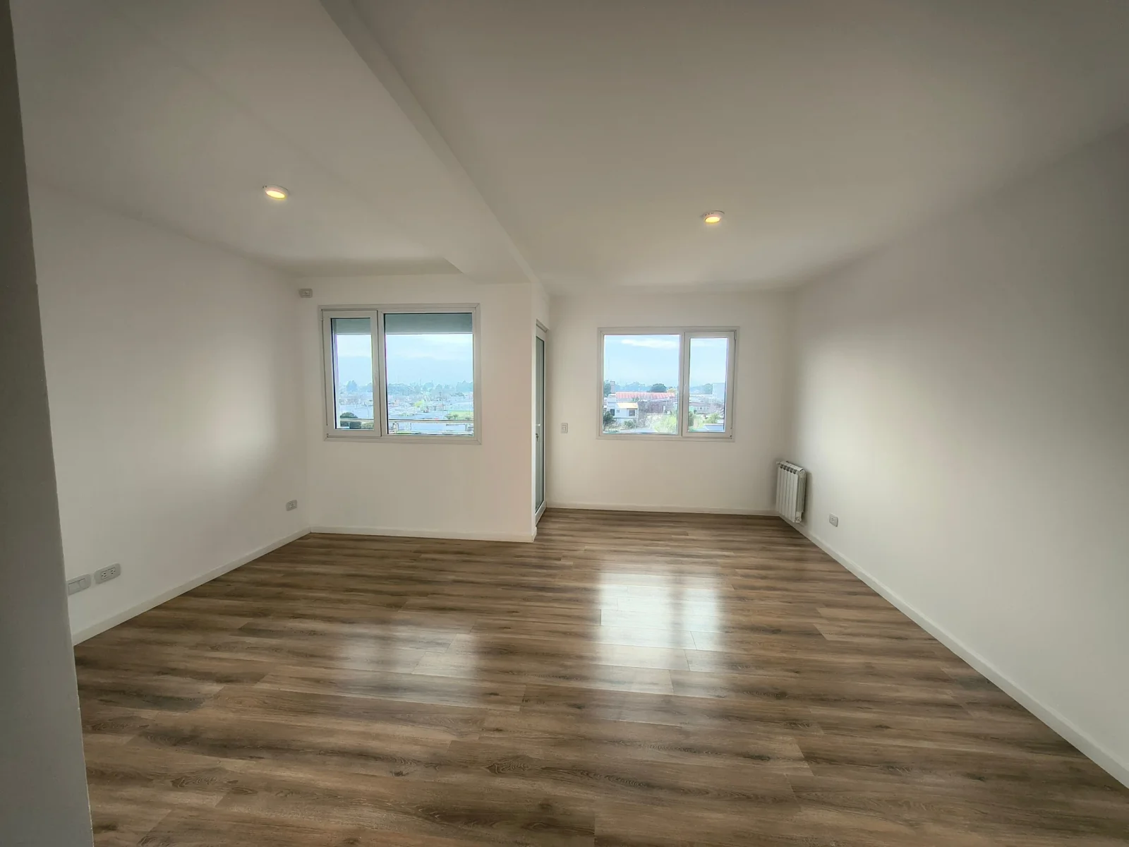 Departamento en alquiler en Coronel Suárez - Imagen 3