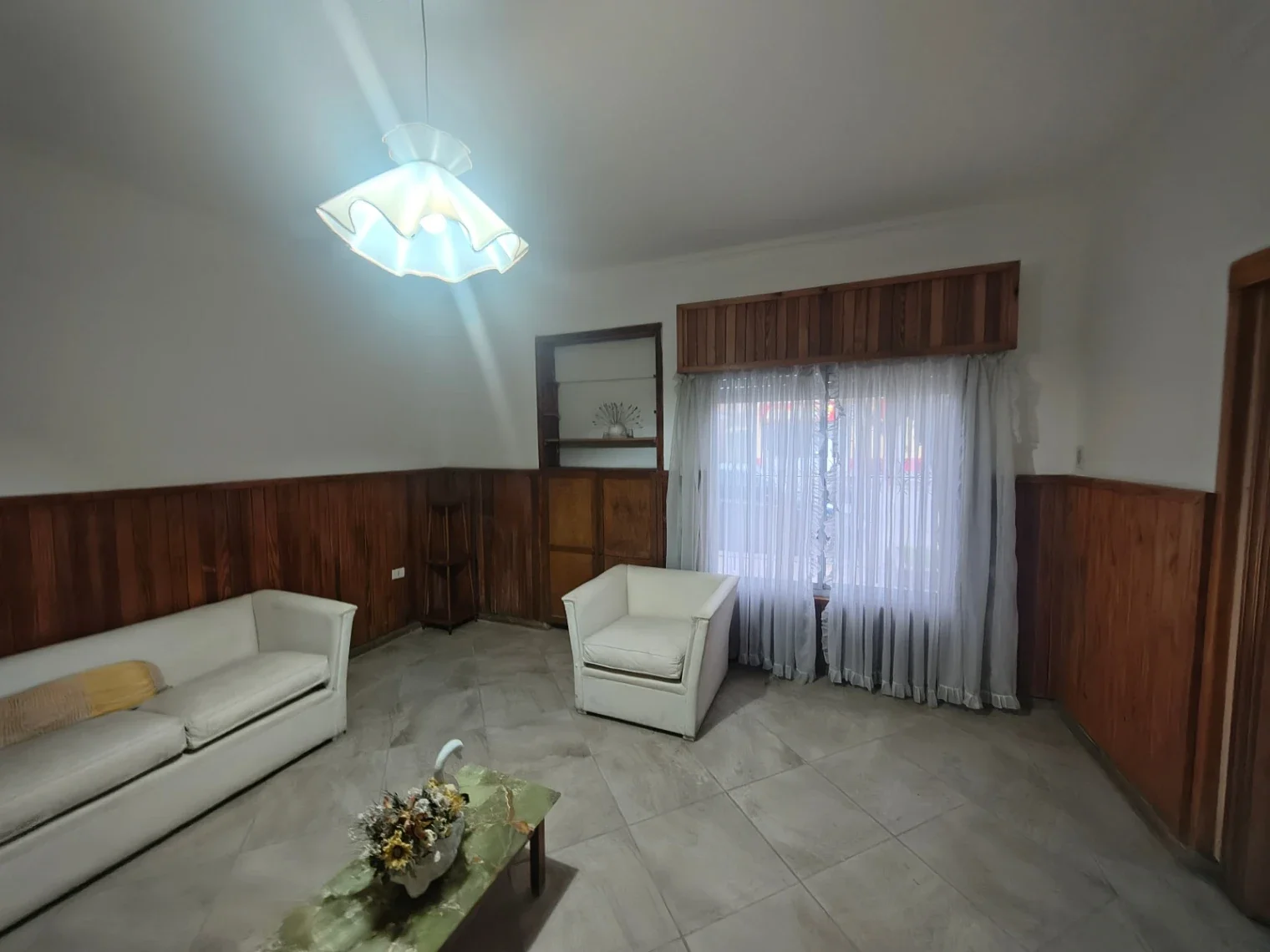 Casa en venta c/ cochera en Coronel Suárez - Imagen 3