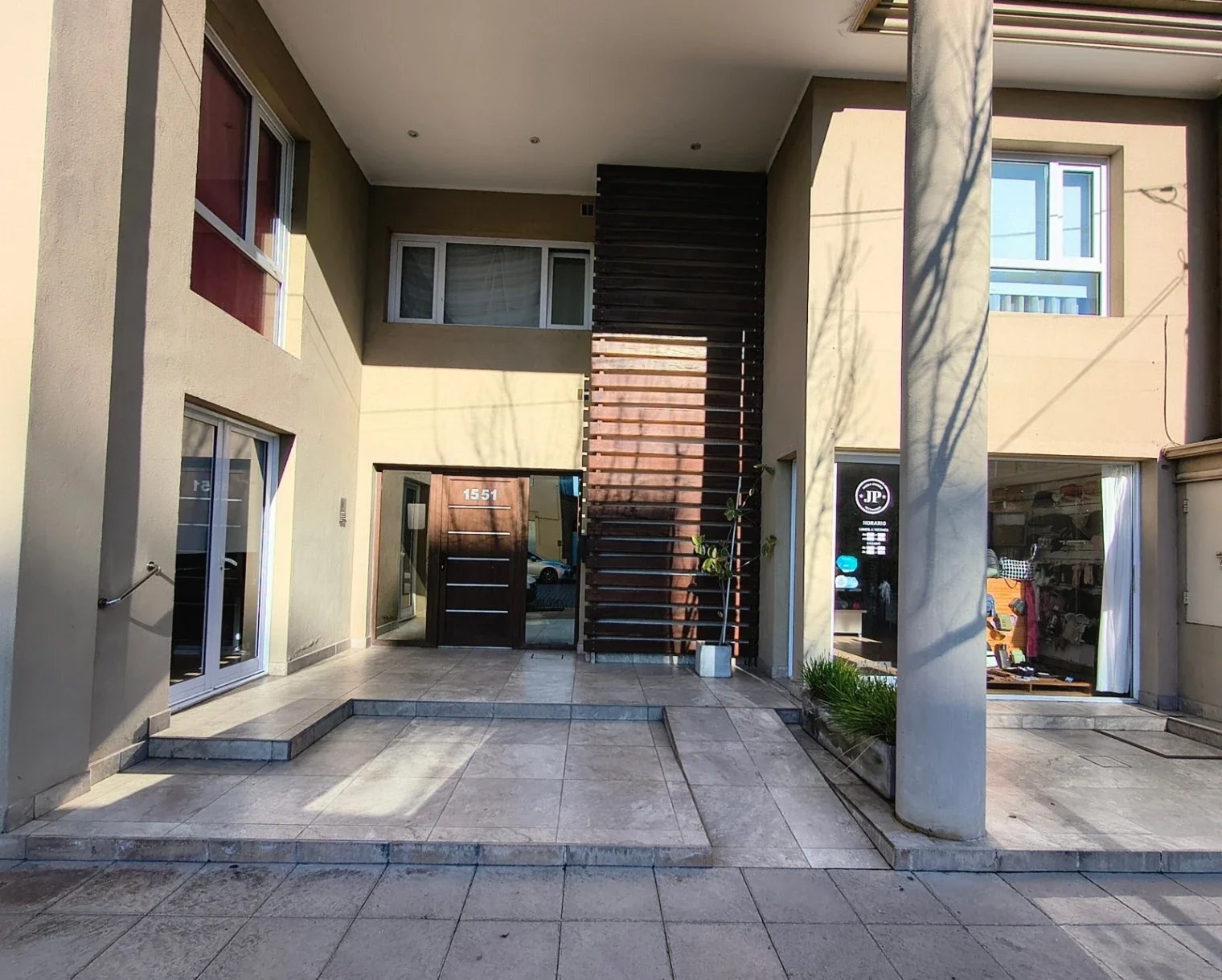 Departamento en alquiler en Coronel Suárez - Imagen 1