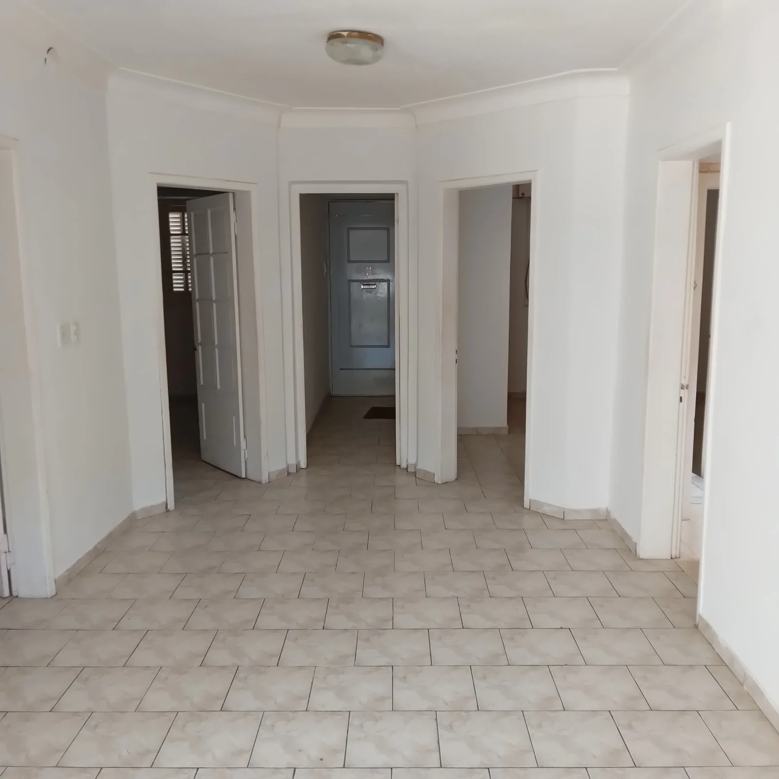 Casa en alquiler en Coronel Suárez - Imagen 2