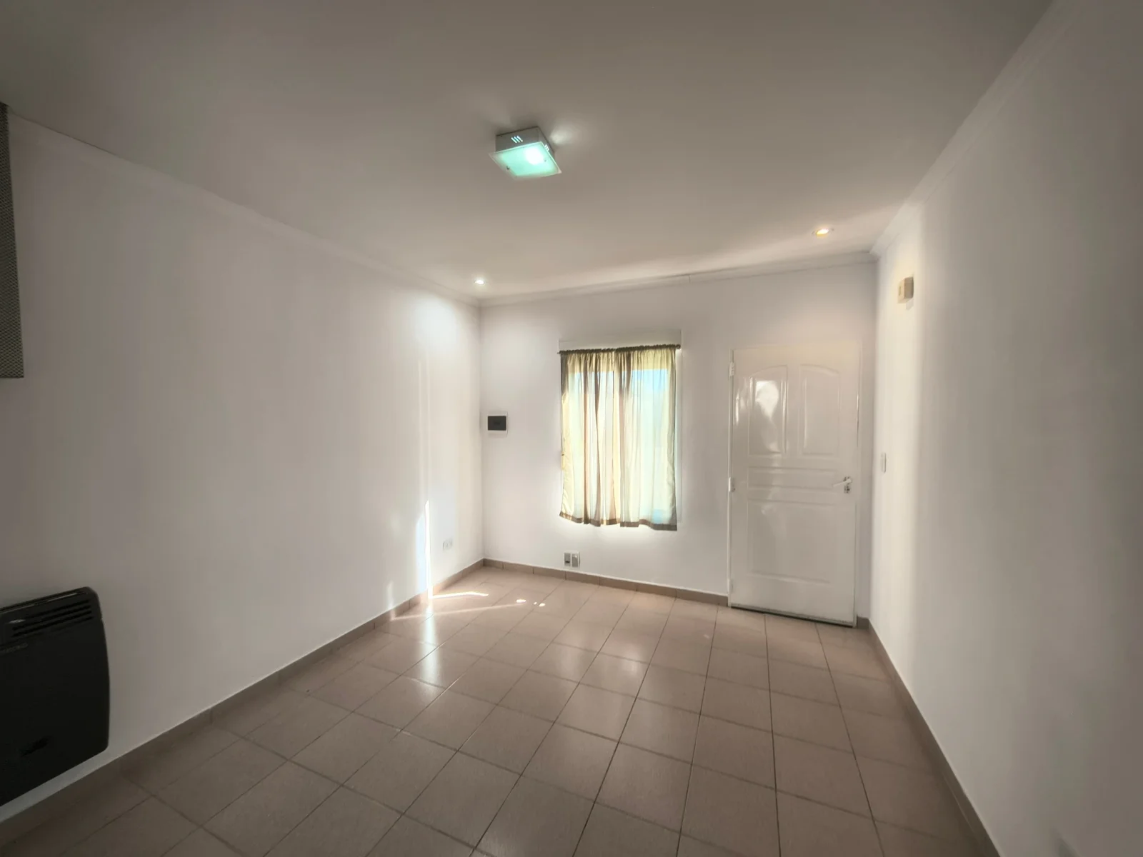 Departamento en alquiler en Coronel Suárez - Imagen 3