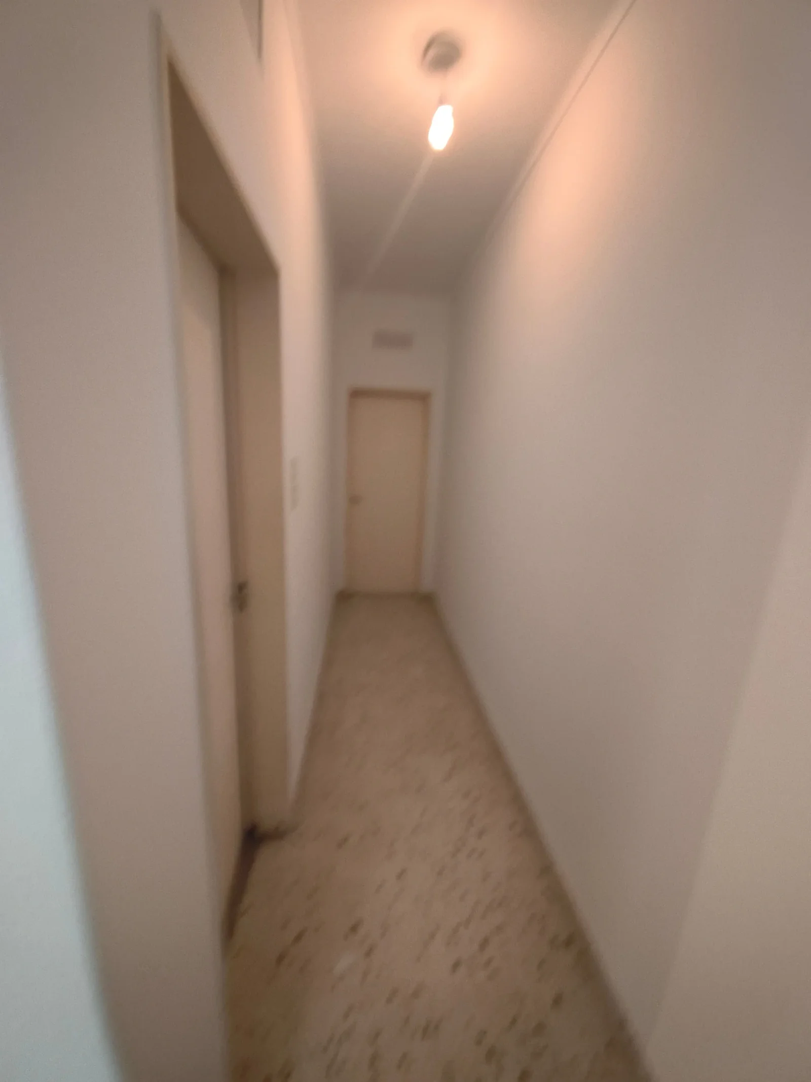 Casa en alquiler c/ cochera en Coronel Suárez - Imagen 4