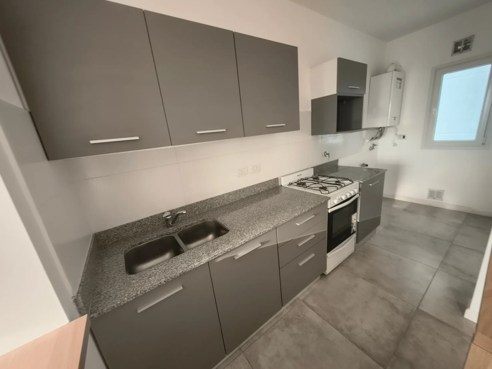 Departamento en alquiler en Coronel Suárez - Imagen 2