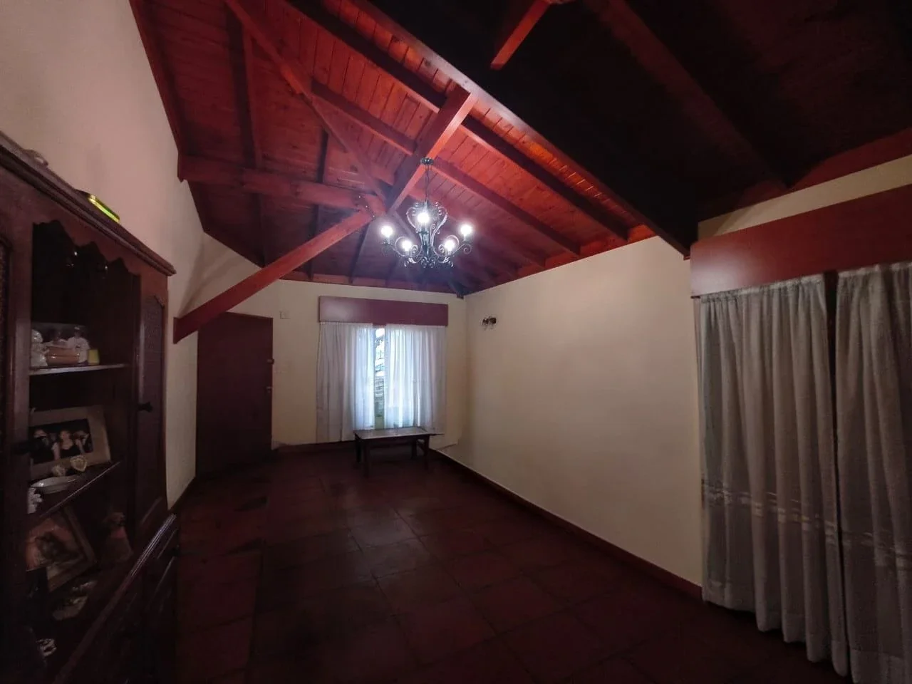 Casa en venta c/ cochera en Coronel Suárez - Imagen 4