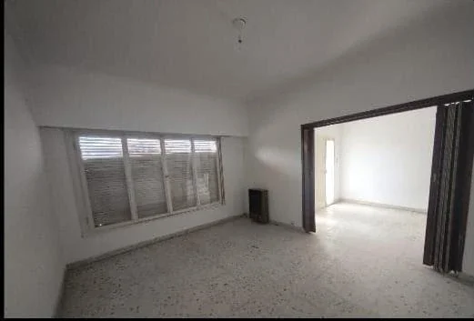 Casa en alquiler c/ cochera en Coronel Suárez - Imagen 2