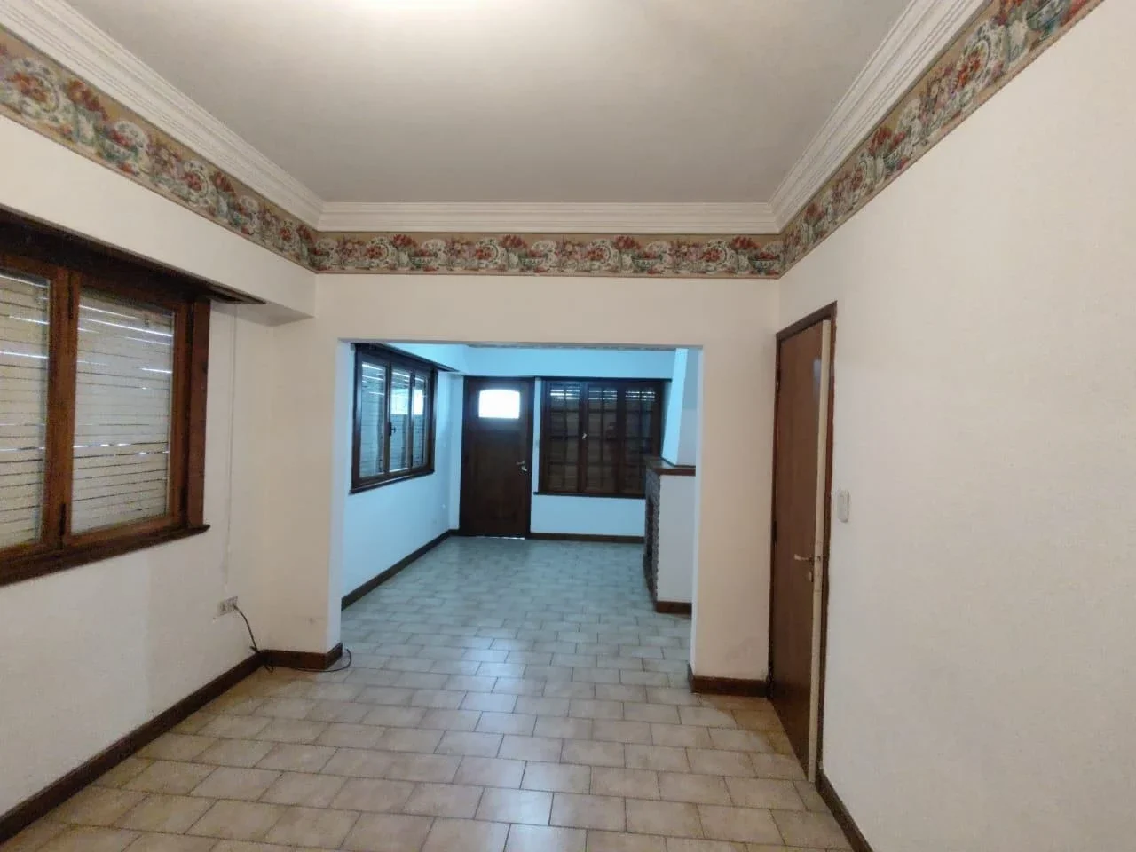 Casa en alquiler en Coronel Suárez - Imagen 2