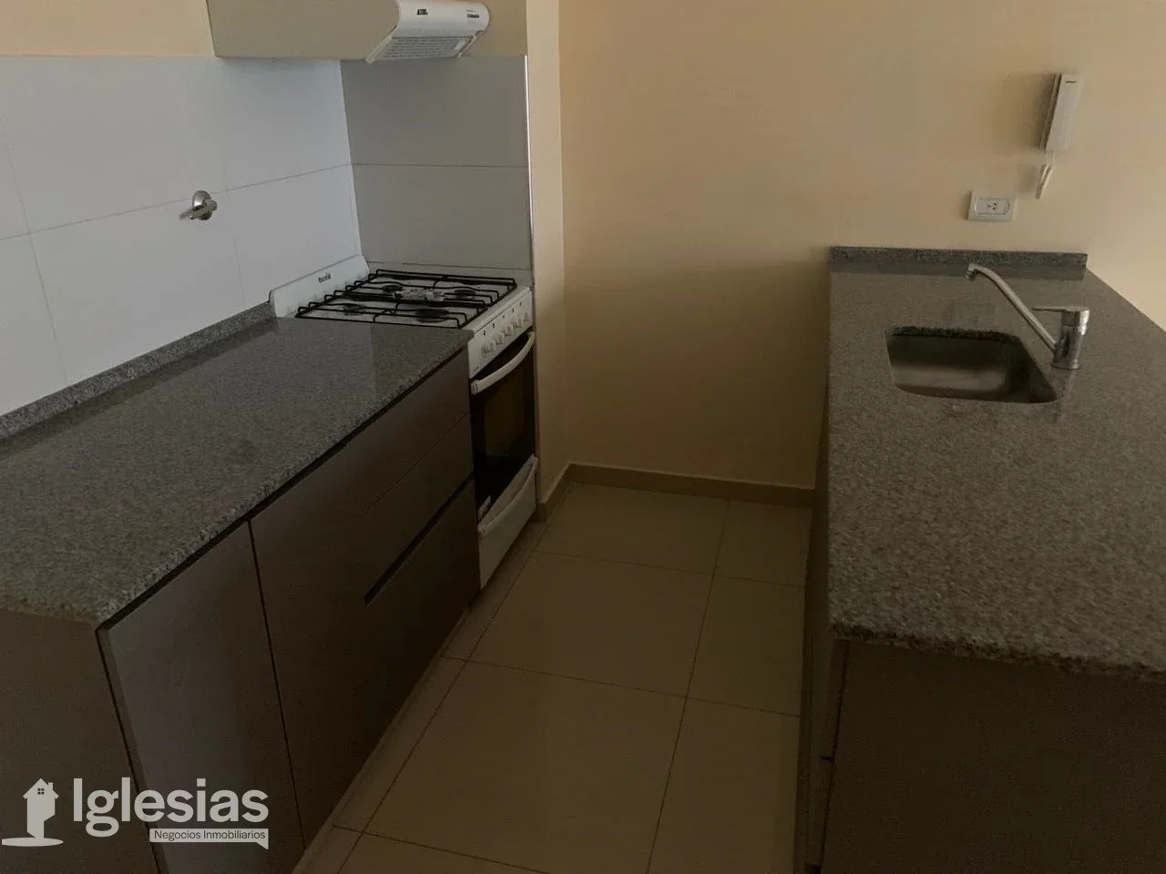 Departamento de 2 ambientes en alquiler en Ciudad Madero - Imagen 3