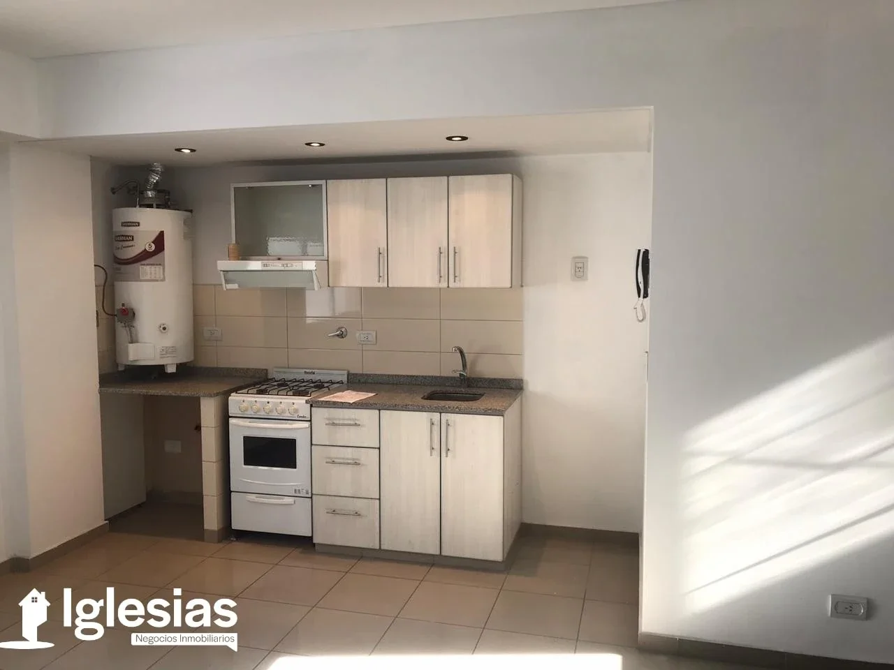 Departamento de 2 ambientes en venta en Tapiales con renta - Imagen 3