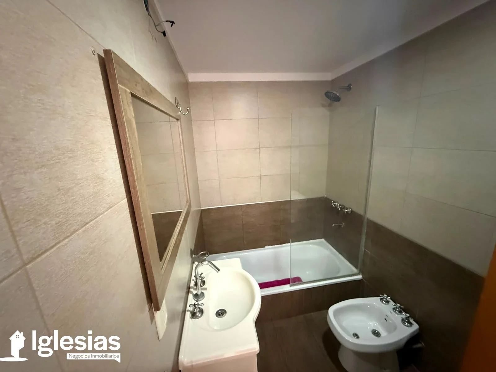 Departamento de 2 ambientes en alquiler en Tapiales - Imagen 4