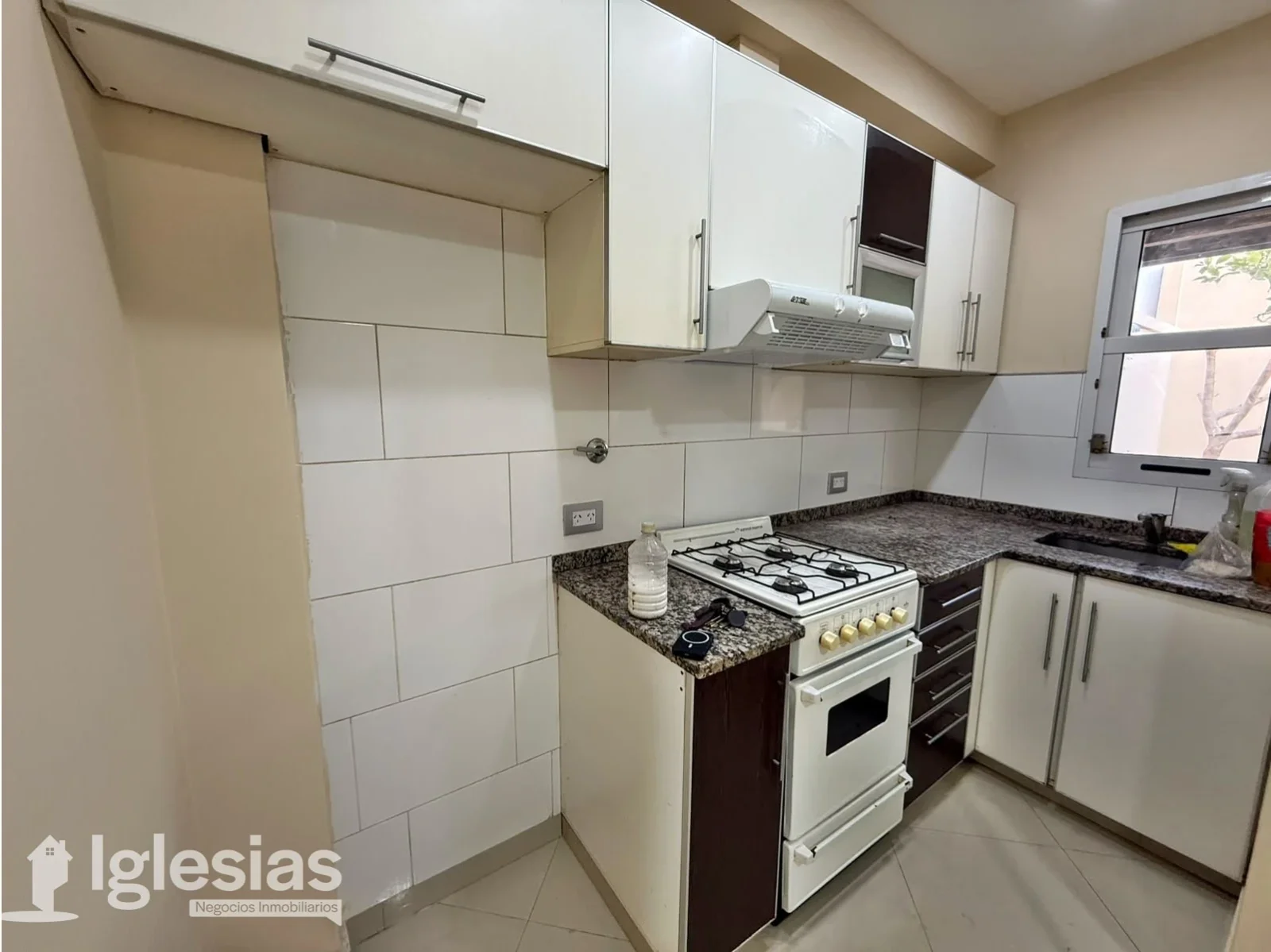 Departamento de 2 amb con patio en alquiler en Ciudad Madero - Imagen 2