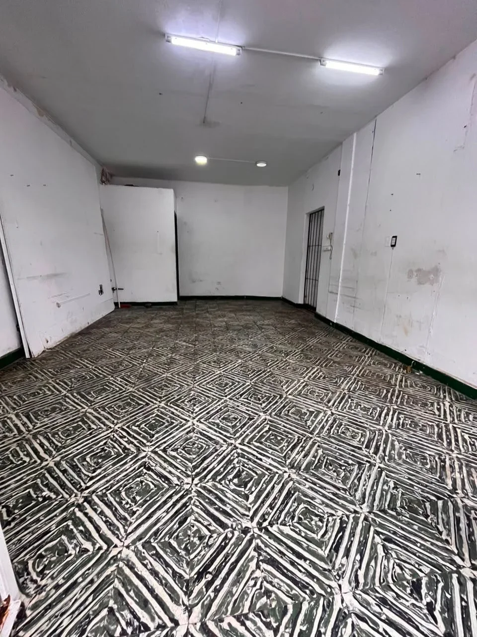 Local comercial en alquiler ubicado en Otros Barrios - Imagen 5