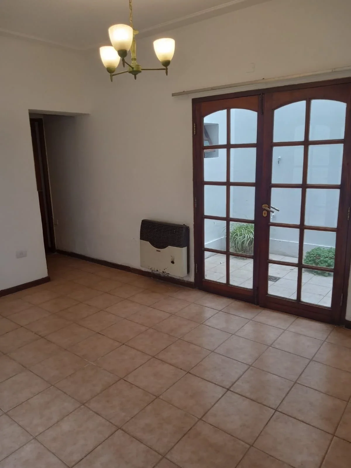 Casa en alquiler c/ cochera en Tafí Viejo - Imagen 1