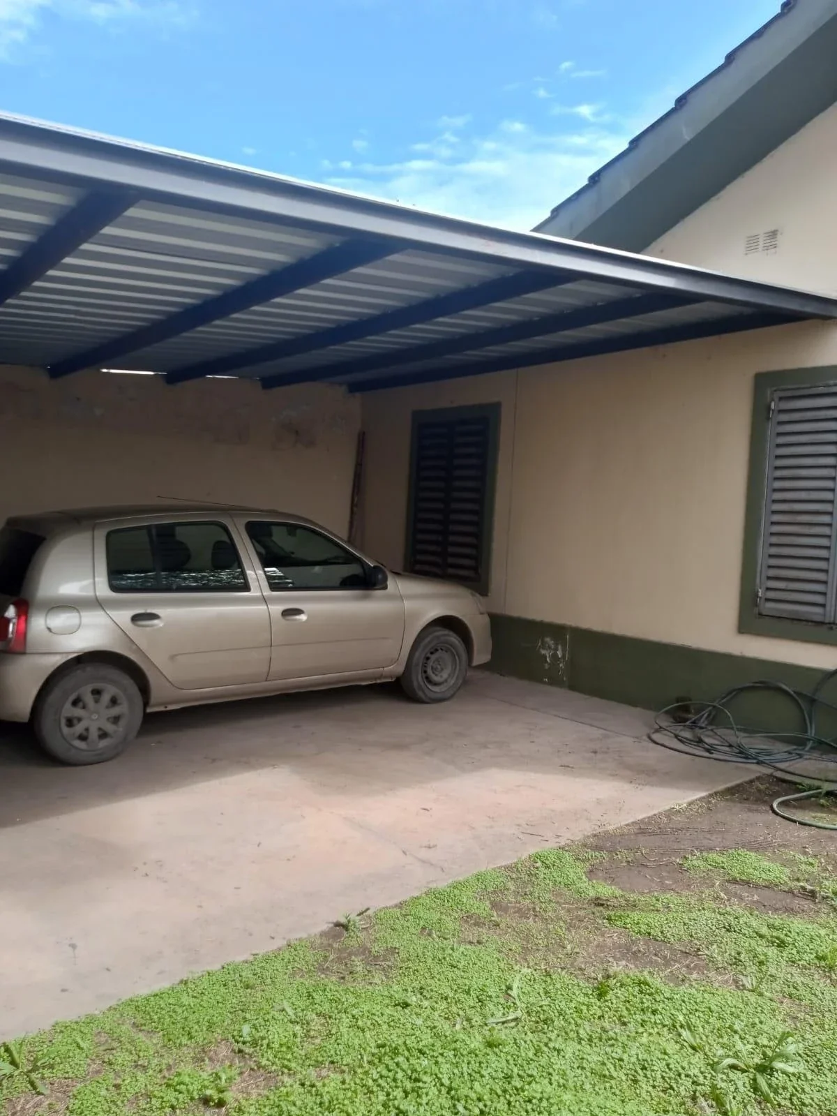 Casa en venta c/ cochera en Lomas de Tafi - Imagen 2