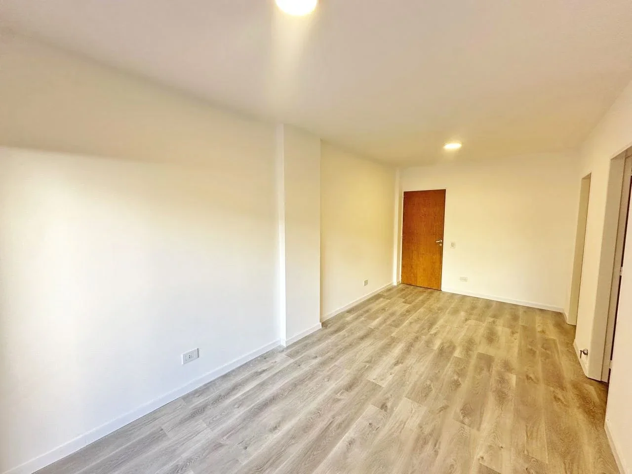 Semipiso de 2 dormitorios en alquiler en Rosario - Imagen 4